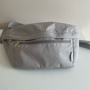Canvelle Oversized Fanny Pack in Grey